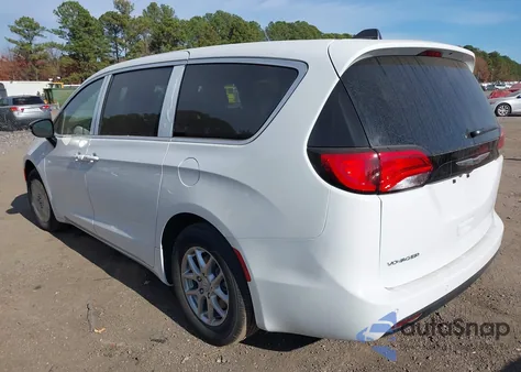 2026 Chrysler Voyager Lx z USA, uszkodzony, nr VIN 2C4RC1CG3TR195678